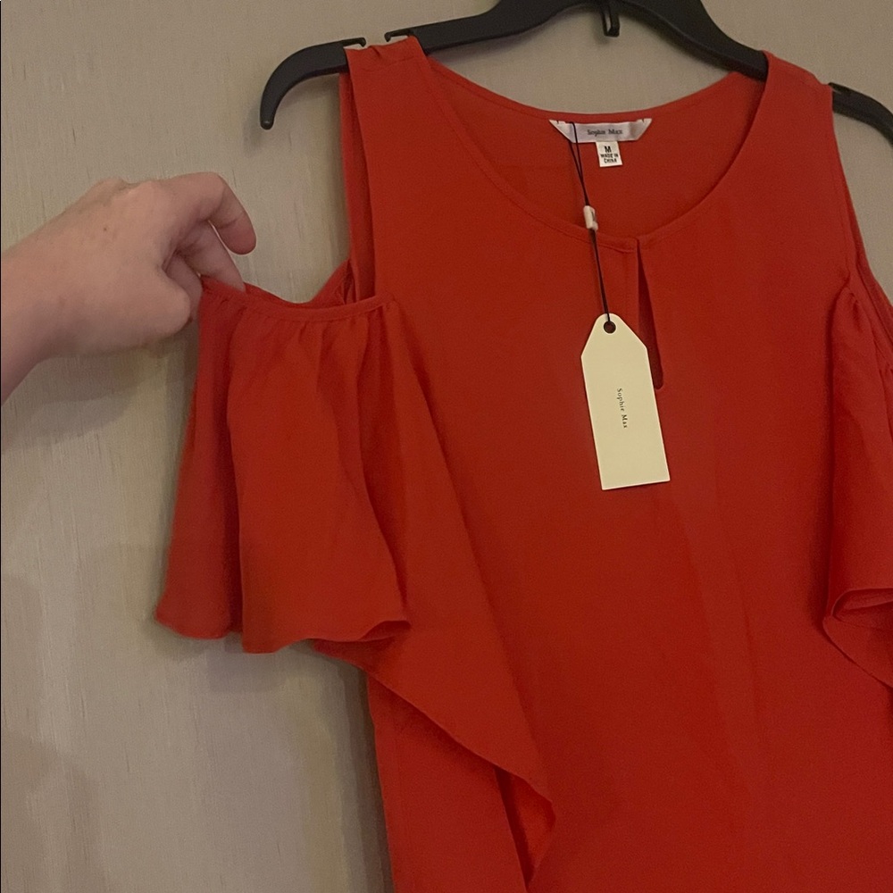 Max studio medium NWT salmon orange colored ruffle off shoulder blouse top - Picture 3 of 5